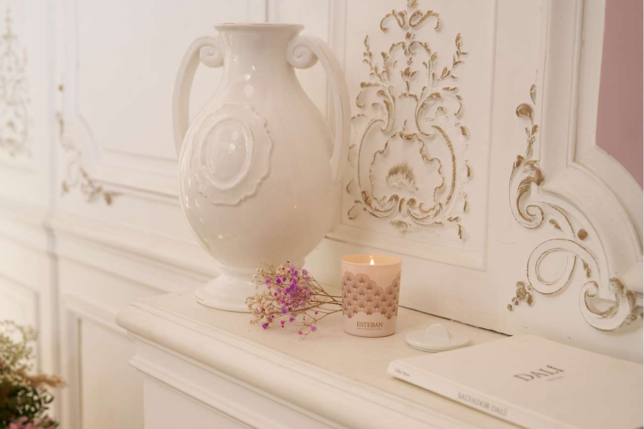 Scented decorative candle - Iris Cachemire - refillable - 180g