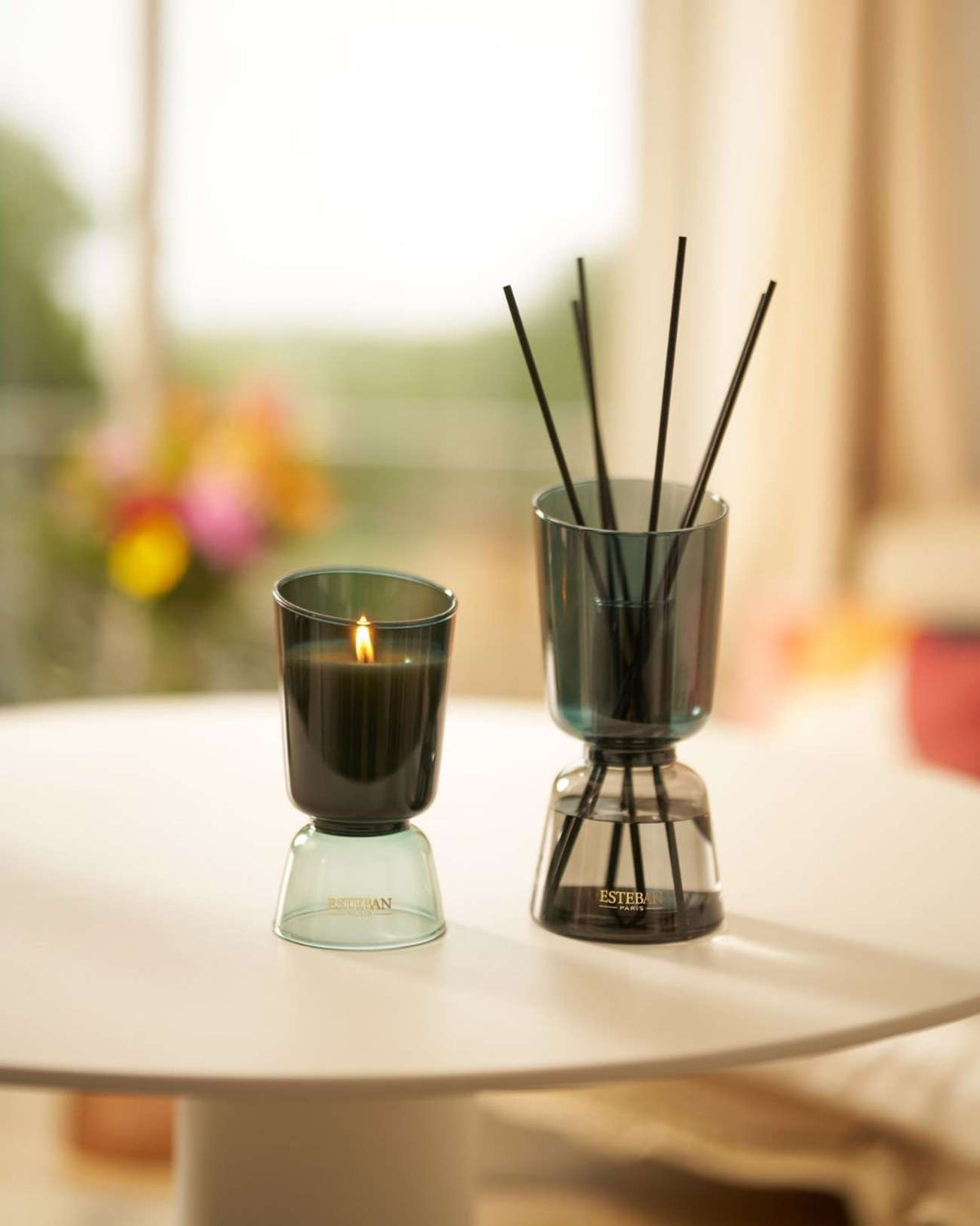 Scented Candle - Pure Linen - Iconic Color - Refillable - 200g