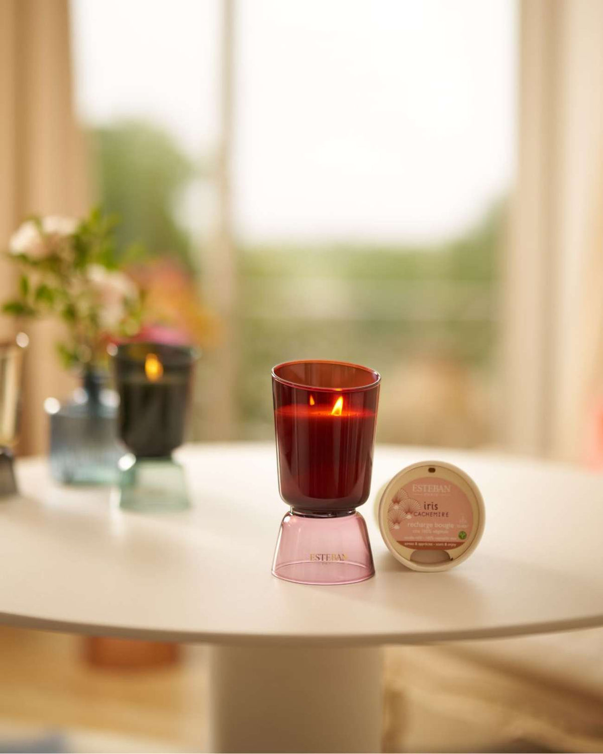 Scented candle - Cashmere Iris - Iconic Color - refillable - 200g